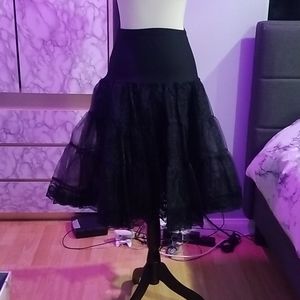 50s petticoat under skirts